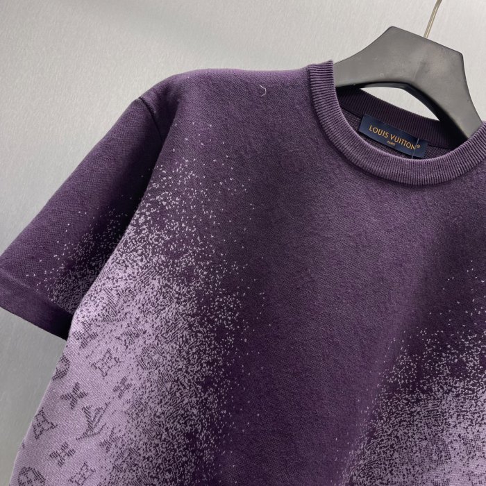 Louis Vuitton  Luxury Brand Men Womens Monogram Jacquard Short-Sleeved Crewneck 1AJTV8 Whatsapp 【+1-3239614486】