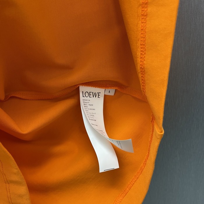 Loewe Luxury Brand Men Womens Short Sleeve T-Shirt Relaxed fit T-shirt in cotton Whatsapp 【+1-3239614486】