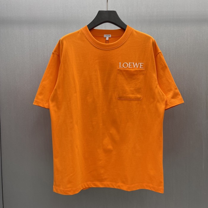 Loewe Luxury Brand Men Womens Short Sleeve T-Shirt Relaxed fit T-shirt in cotton Whatsapp 【+1-3239614486】