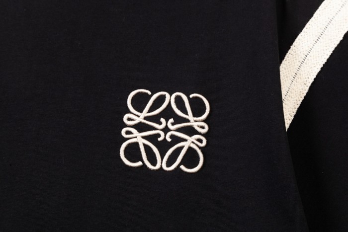 Loewe Women Mens Short Sleeve Shirts Luxury Brand Mens Shirt Top Quality Whatsapp 【+1-3239614486】