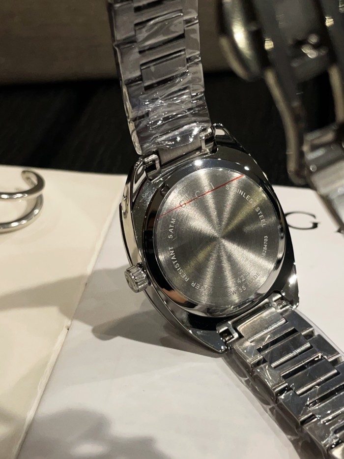 Gucci Womens Watch Luxury Brand Design Fashion Type 35*17mm with Original Box Whatsapp 【+1-3239614486】