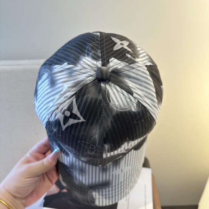Louis Vuitton Men Womens Cap Baseball Hat Luxury Brand with Original Box Whatsapp 【+1-3239614486】