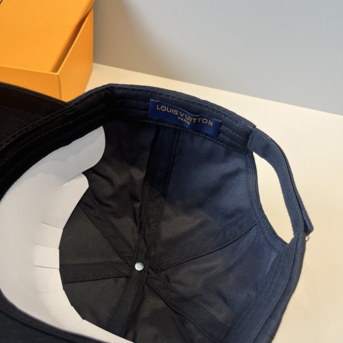 Louis Vuitton Men Womens Cap Baseball Hat Luxury Brand with Original Box Whatsapp 【+1-3239614486】