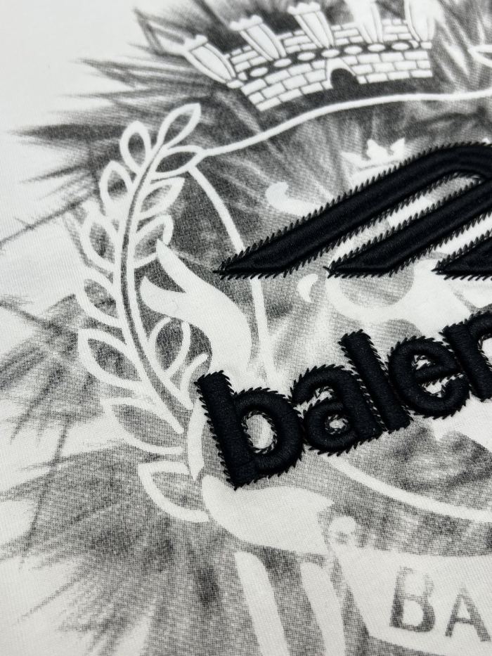 Balenciaga Luxury Brand Women Mens Short Sleeve T-Shirt Whatsapp 【+1-3239614486】
