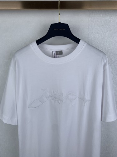 Dior Luxury Brand Women Mens Short Sleeve T-Shirt Whatsapp 【+1-3239614486】