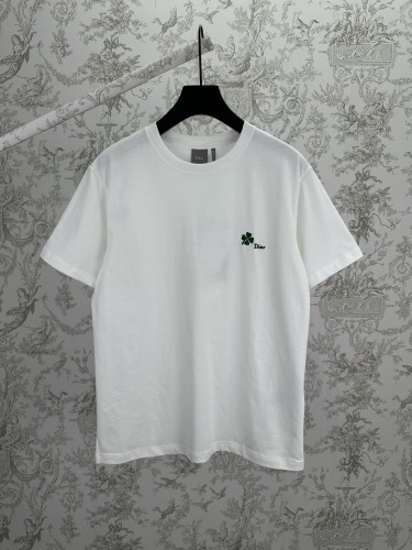 Dior Luxury Brand Women Mens Short Sleeve T-Shirt MenT-Shirt with Dior Clover Embroidery, Regular Fit 683J614A3036_C986 Whatsapp 【+1-3239614486】