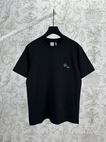 Dior Luxury Brand Women Mens Short Sleeve T-Shirt MenT-Shirt with Dior Clover Embroidery, Regular Fit 683J614A3036_C986 Whatsapp 【+1-3239614486】