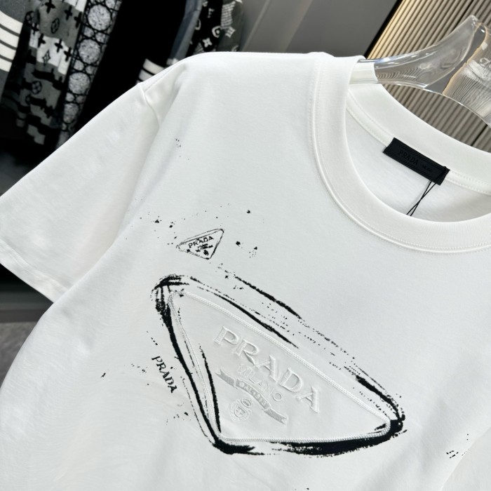 Prada Luxury Brand Men Womens Short Sleeve T-Shirt Mens T shirts Whatsapp 【+1-3239614486】