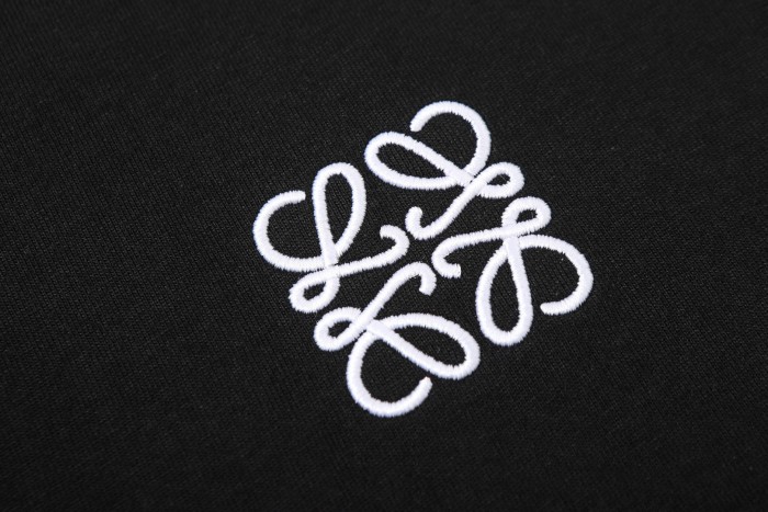 Loewe Luxury Brand Men Womens Short Sleeve T-Shirt Whatsapp 【+1-3239614486】