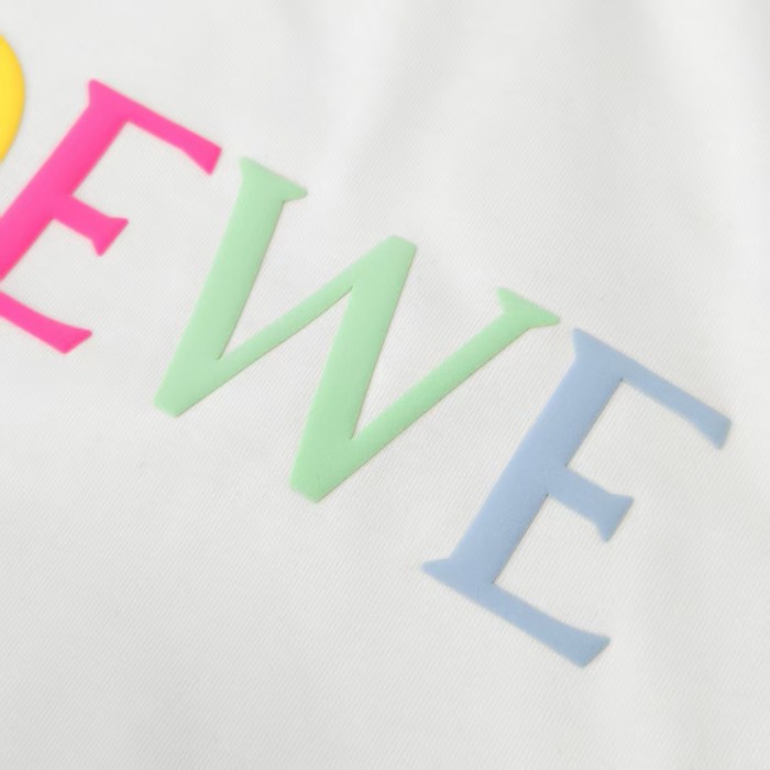 Loewe Luxury Brand Men Womens Short Sleeve T-Shirt Whatsapp 【+1-3239614486】