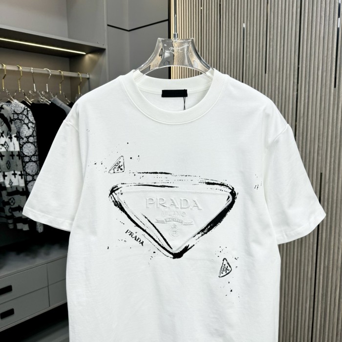 Prada Luxury Brand Men Womens Short Sleeve T-Shirt Mens T shirts Whatsapp 【+1-3239614486】