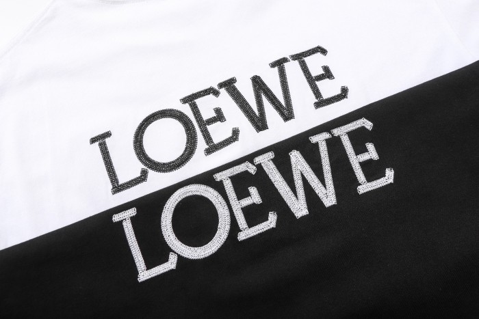 Loewe Luxury Brand Men Womens Short Sleeve T-Shirt Whatsapp 【+1-3239614486】
