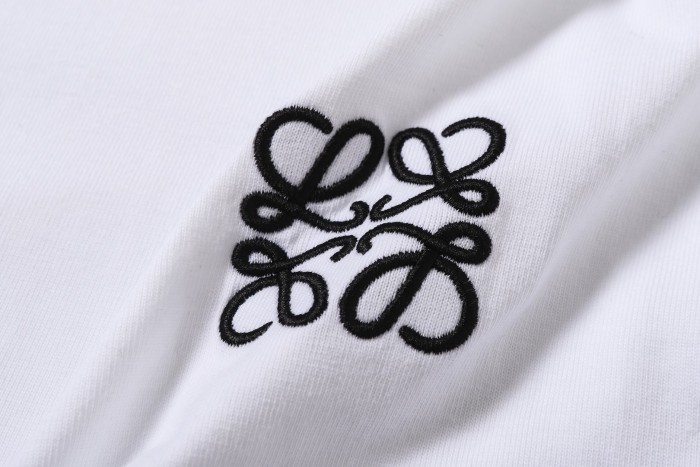 Loewe Luxury Brand Men Womens Short Sleeve T-Shirt Whatsapp 【+1-3239614486】