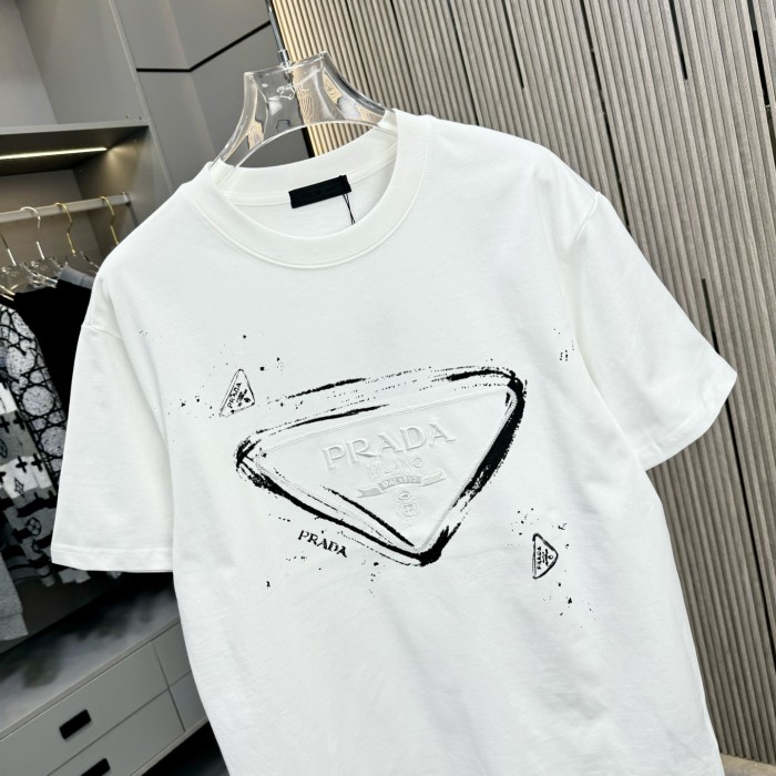 Prada Luxury Brand Men Womens Short Sleeve T-Shirt Mens T shirts Whatsapp 【+1-3239614486】