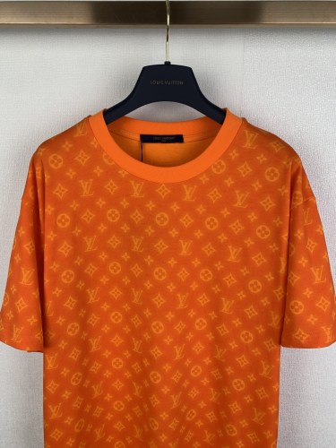 Louis Vuitton  Luxury Brand Men Womens Short Sleeve T-Shirt Whatsapp 【+1-3239614486】
