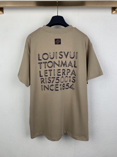 Louis Vuitton  Luxury Brand Men Womens Short Sleeve T-Shirt Whatsapp 【+1-3239614486】