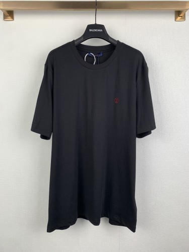 Louis Vuitton  Luxury Brand Men Womens Short Sleeve T-Shirt Whatsapp 【+1-3239614486】