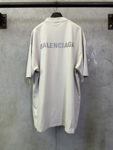 Balenciaga Luxury Brand Women Mens Short Sleeve T-Shirt NEW BALENCIAGA BACK T-SHIRT MEDIUM FIT IN OFF WHITE 764235TPVK13307 Whatsapp 【+1-3239614486】