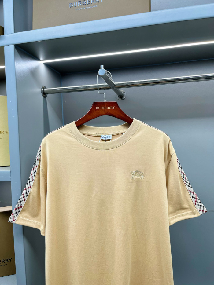 Burberry Luxury Brand Women Mens Short Sleeve T-Shirt Check Trim Cotton T-shirt 81062461 Whatsapp 【+1-3239614486】