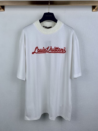 Louis Vuitton  Luxury Brand Men Womens Short Sleeve T-Shirt Whatsapp 【+1-3239614486】