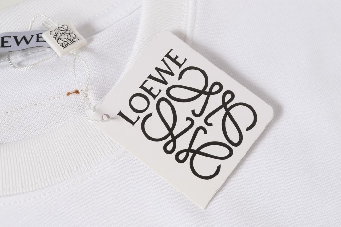 Loewe Luxury Brand Men Womens Short Sleeve T-Shirt Whatsapp 【+1-3239614486】