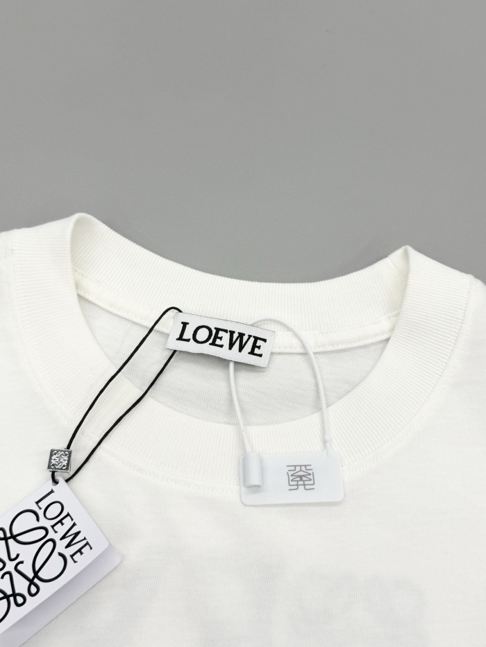Loewe Luxury Brand Men Womens Short Sleeve T-Shirt Whatsapp 【+1-3239614486】