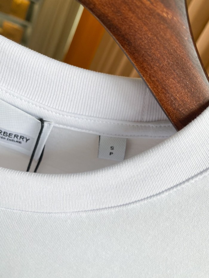 Burberry Luxury Brand Women Mens Short Sleeve T-Shirt Whatsapp 【+1-3239614486】
