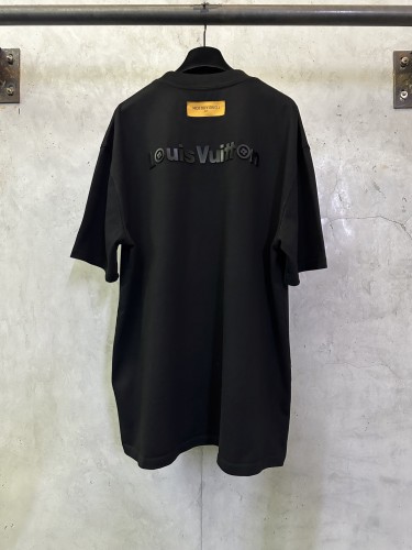 Louis Vuitton  Luxury Brand Men Womens Short Sleeve T-Shirt Whatsapp 【+1-3239614486】