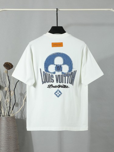 Louis Vuitton  Luxury Brand Men Womens Short Sleeve T-Shirt Whatsapp 【+1-3239614486】