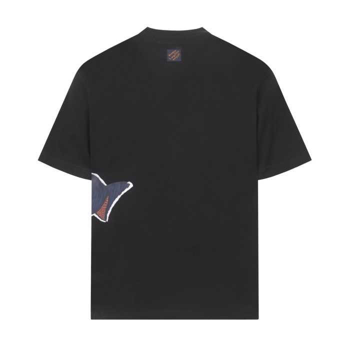 Louis Vuitton  Luxury Brand Men Womens Short Sleeve T-Shirt Intarsia Graphic T-Shirt Whatsapp 【+1-3239614486】