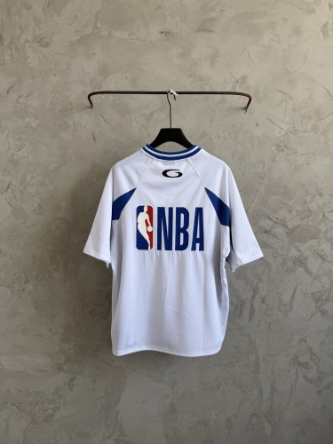 Balenciaga Luxury Brand Women Mens Short Sleeve T-Shirt BALENCIAGA | NBA COLLABORATION OVERSIZED T-SHIRT Whatsapp 【+1-3239614486】