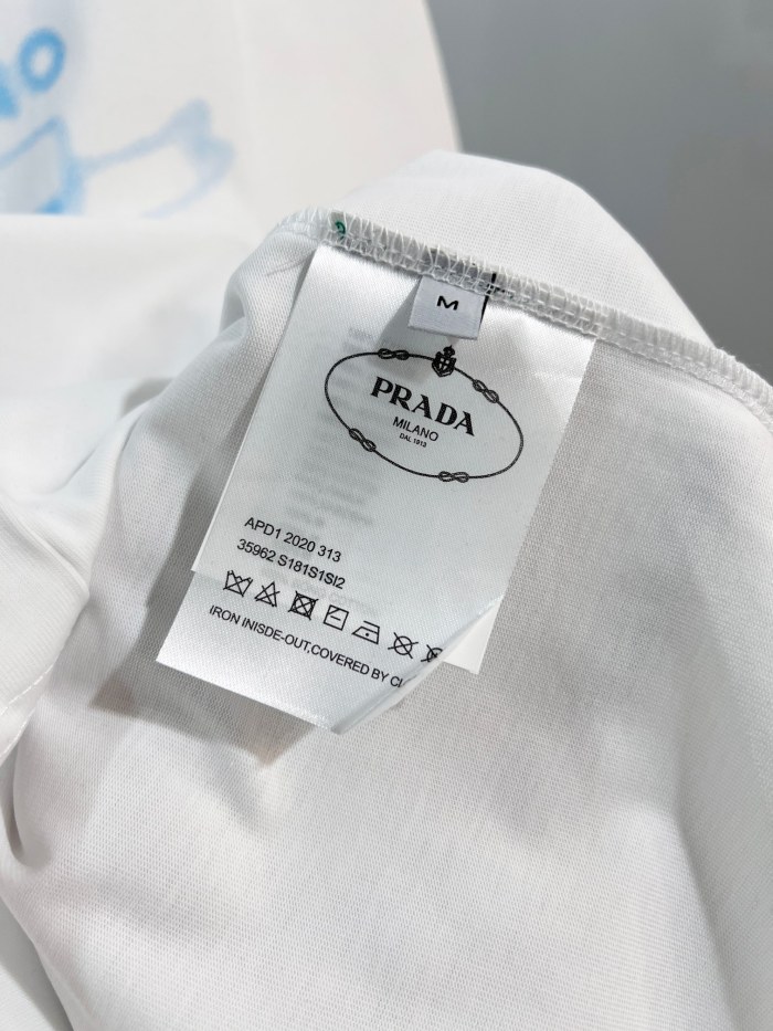 Prada Luxury Brand Men Womens Short Sleeve T-Shirt Whatsapp 【+1-3239614486】