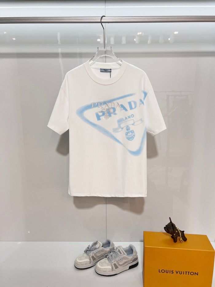 Prada Luxury Brand Men Womens Short Sleeve T-Shirt Whatsapp 【+1-3239614486】