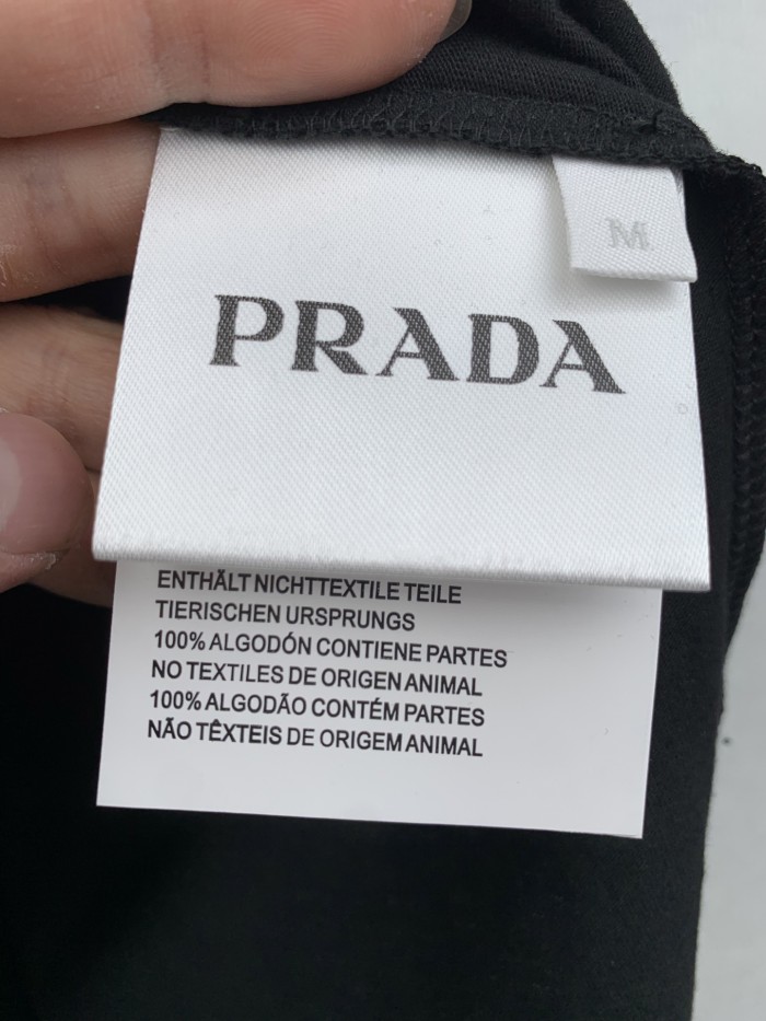 Prada Luxury Brand Men Womens Short Sleeve T-Shirt Whatsapp 【+1-3239614486】