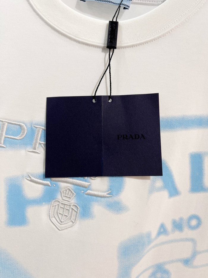 Prada Luxury Brand Men Womens Short Sleeve T-Shirt Whatsapp 【+1-3239614486】