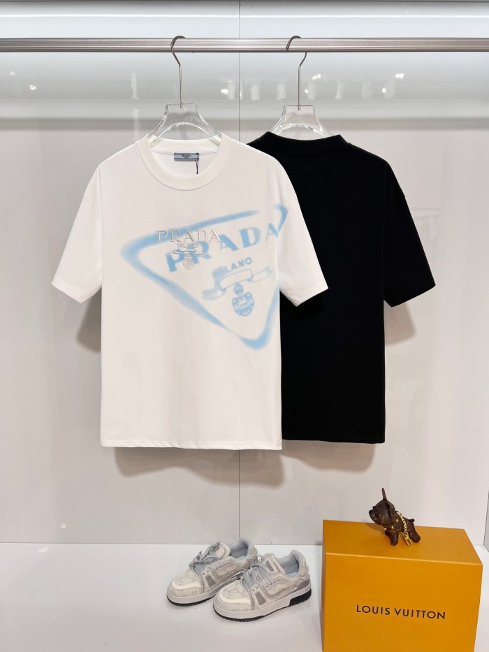 Prada Luxury Brand Men Womens Short Sleeve T-Shirt Whatsapp 【+1-3239614486】