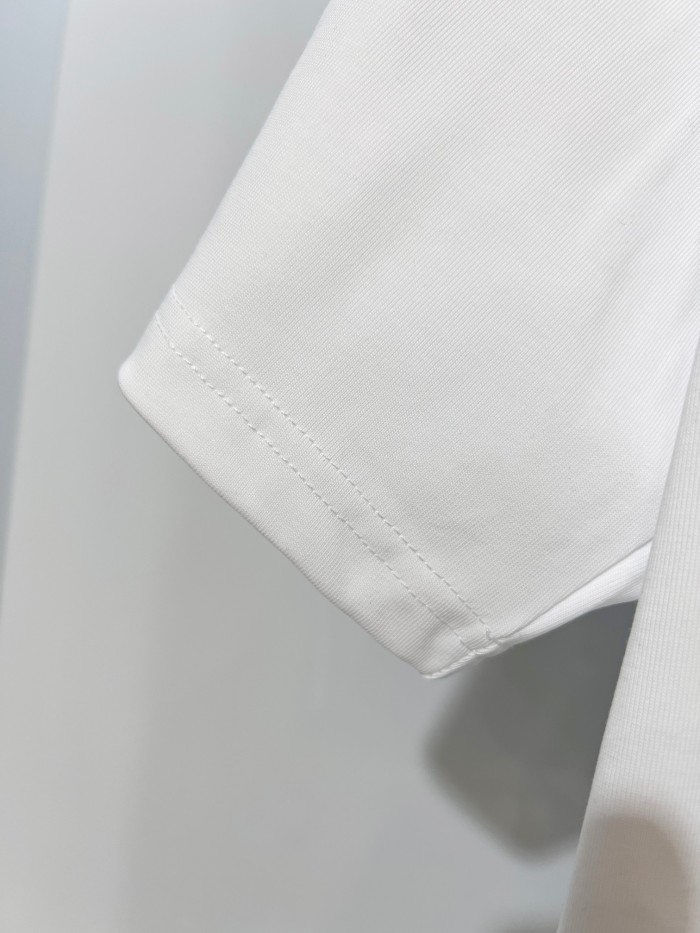 Prada Luxury Brand Men Womens Short Sleeve T-Shirt Whatsapp 【+1-3239614486】