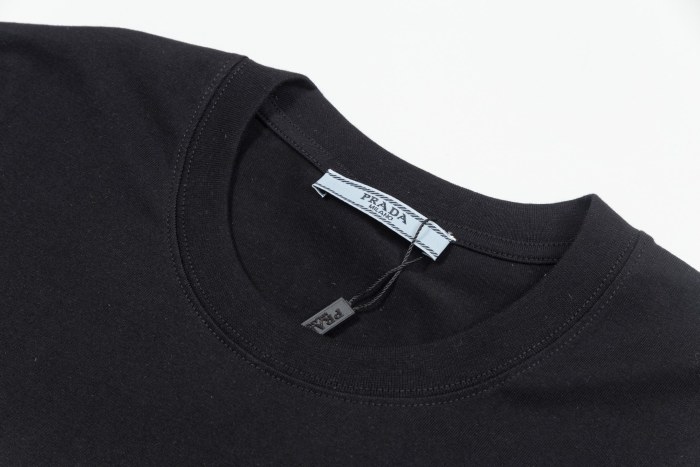 Prada Luxury Brand Men Womens Short Sleeve T-Shirt Whatsapp 【+1-3239614486】