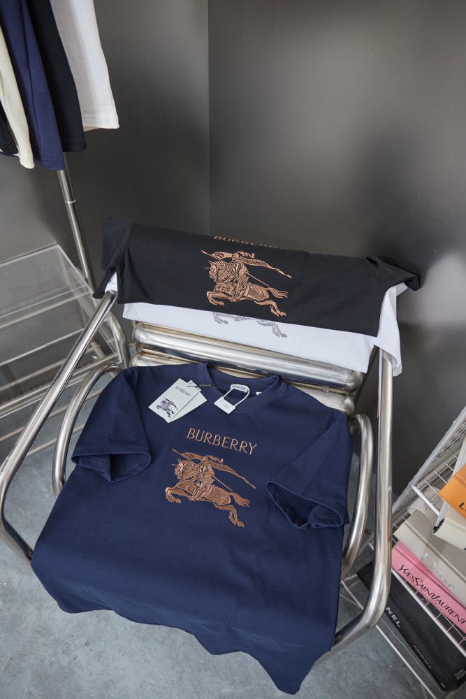 Burberry Luxury Brand Women Mens Short Sleeve T-Shirt Whatsapp 【+1-3239614486】