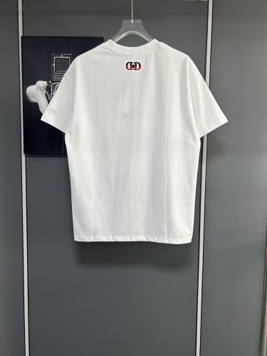 Dior Luxury Brand Women Mens Short Sleeve T-Shirt Whatsapp 【+1-3239614486】