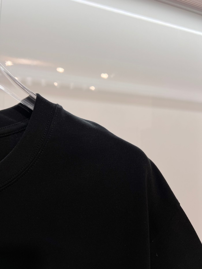 Loewe Luxury Brand Men Womens Short Sleeve T-Shirt Whatsapp 【+1-3239614486】
