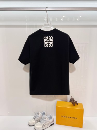 Loewe Luxury Brand Men Womens Short Sleeve T-Shirt Whatsapp 【+1-3239614486】