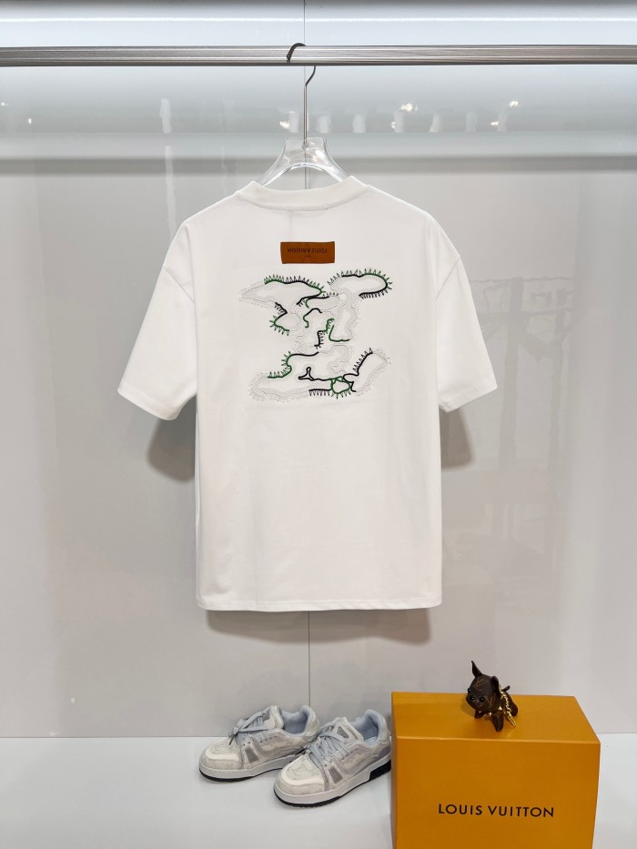 Louis Vuitton Luxury Brand Men Womens Short Sleeve T-Shirt Whatsapp 【+1-3239614486】