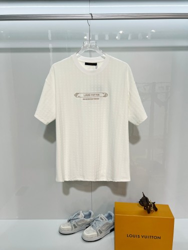 Louis Vuitton  Luxury Brand Men Womens Short Sleeve T-Shirt Whatsapp 【+1-3239614486】