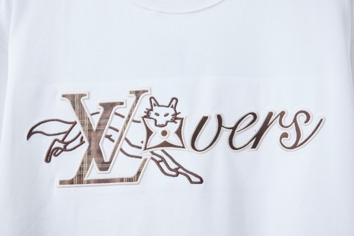 Louis Vuitton Luxury Brand Men Womens Short Sleeve T-Shirt Mens Short-Sleeved Crewneck 1AJBT5 Whatsapp 【+1-3239614486】