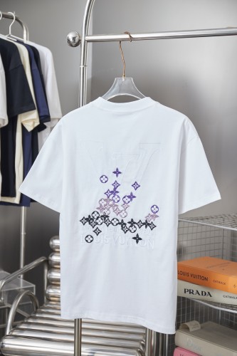 Louis Vuitton  Luxury Brand Men Womens Short Sleeve T-Shirt Whatsapp 【+1-3239614486】