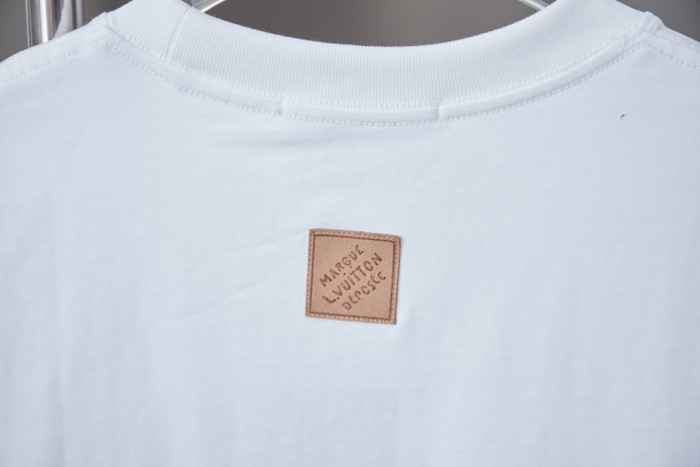 Louis Vuitton Luxury Brand Men Womens Short Sleeve T-Shirt Whatsapp 【+1-3239614486】
