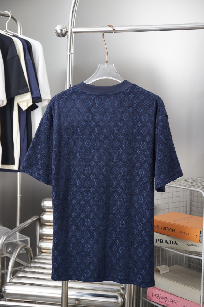 Louis Vuitton Luxury Brand Men Womens Short Sleeve T-Shirt Whatsapp 【+1-3239614486】