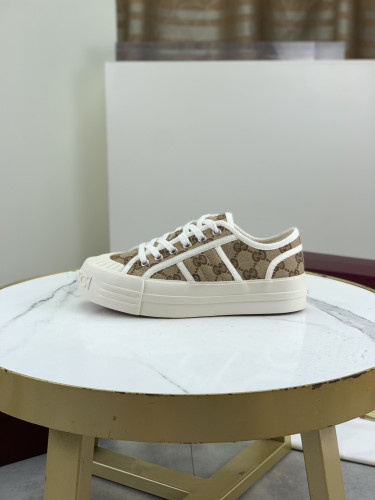 Gucci Womens Unisex Shoes Sneakers Luxury Brand Women's chunky trainer with Original Box Whatsapp【+1-3239614486】