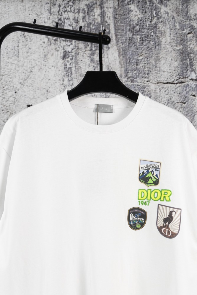 Dior Luxury Brand Women Mens Short Sleeve T-Shirt Whatsapp 【+1-3239614486】